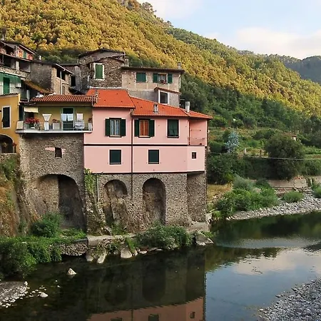 A 10 Km Dal Mare * Isolabona